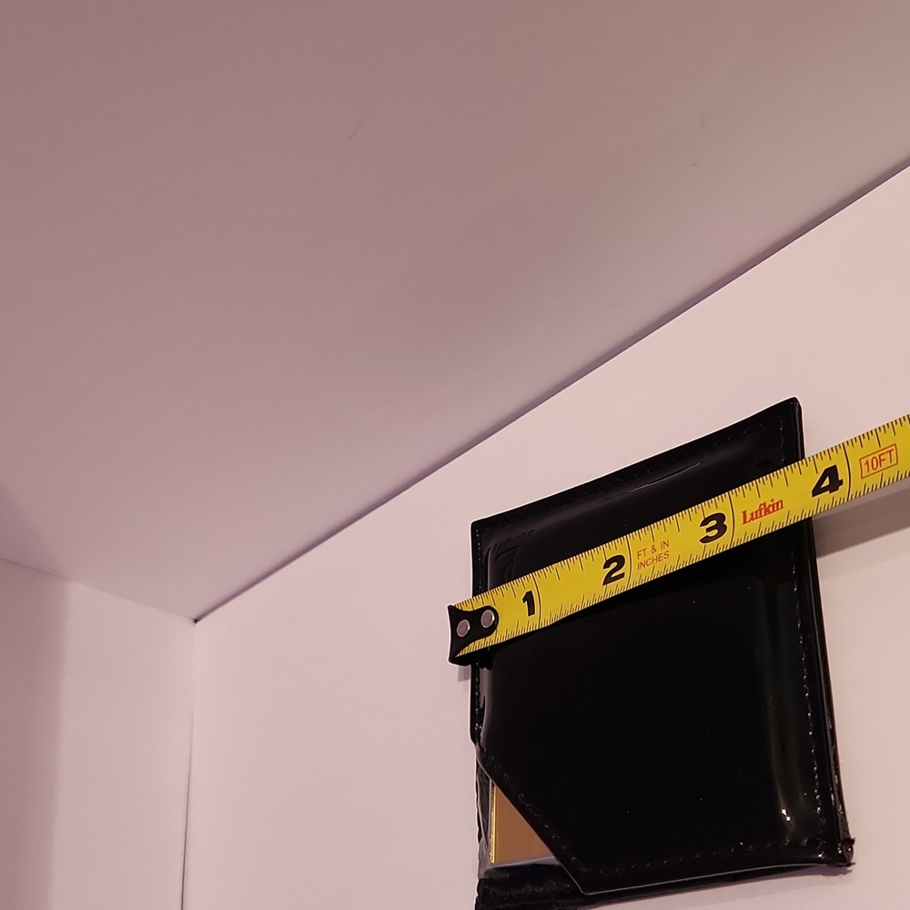 Saint Laurent Beaute Mirror With Black Patent Pouch - Picture 7 of 7